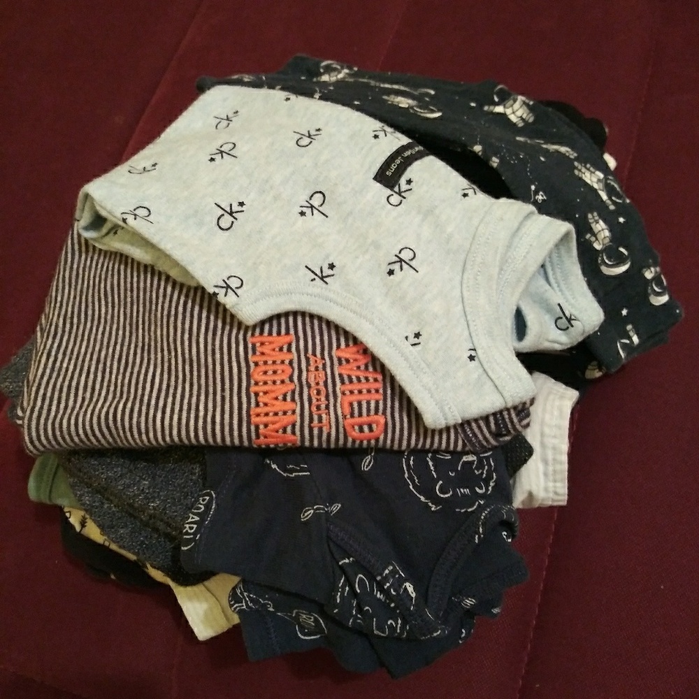 Baby clothes sizes 3 months to 6 months